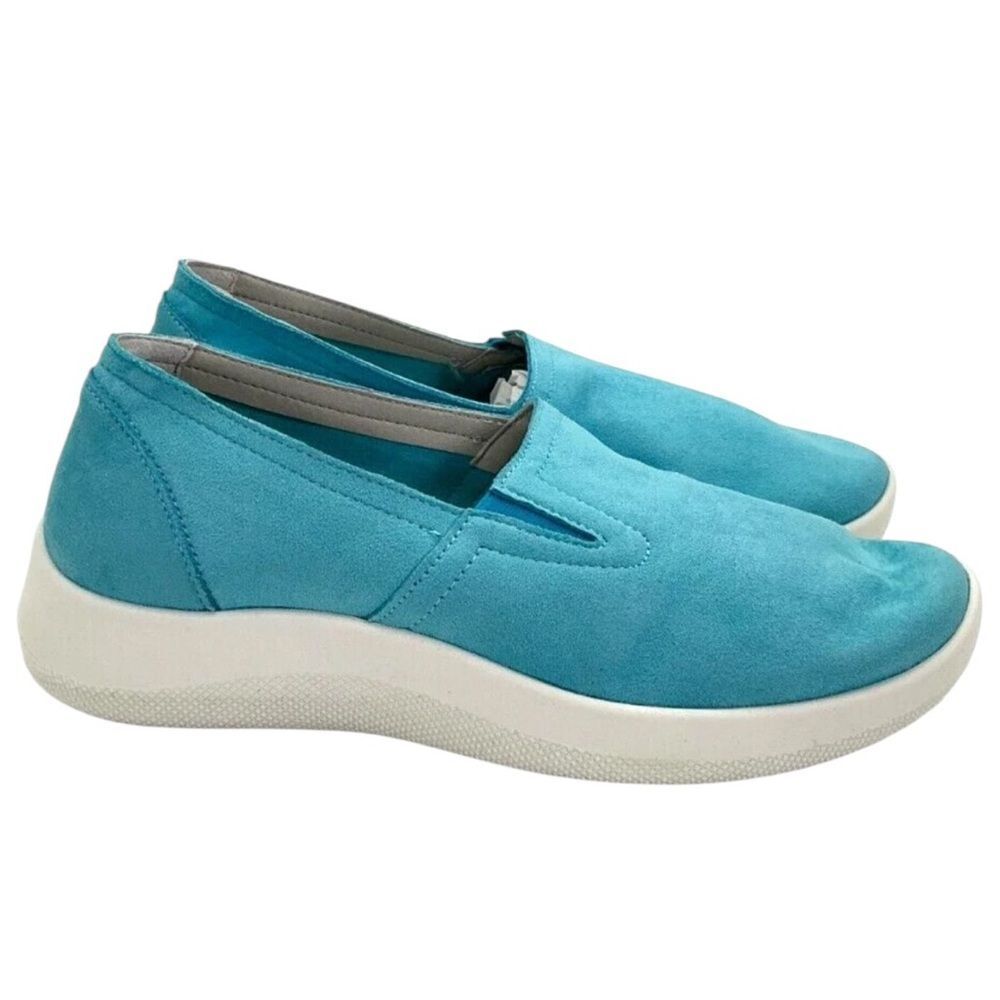 Arcopedico Stylish Women's Turquoise Slip-On‎ Sneakers